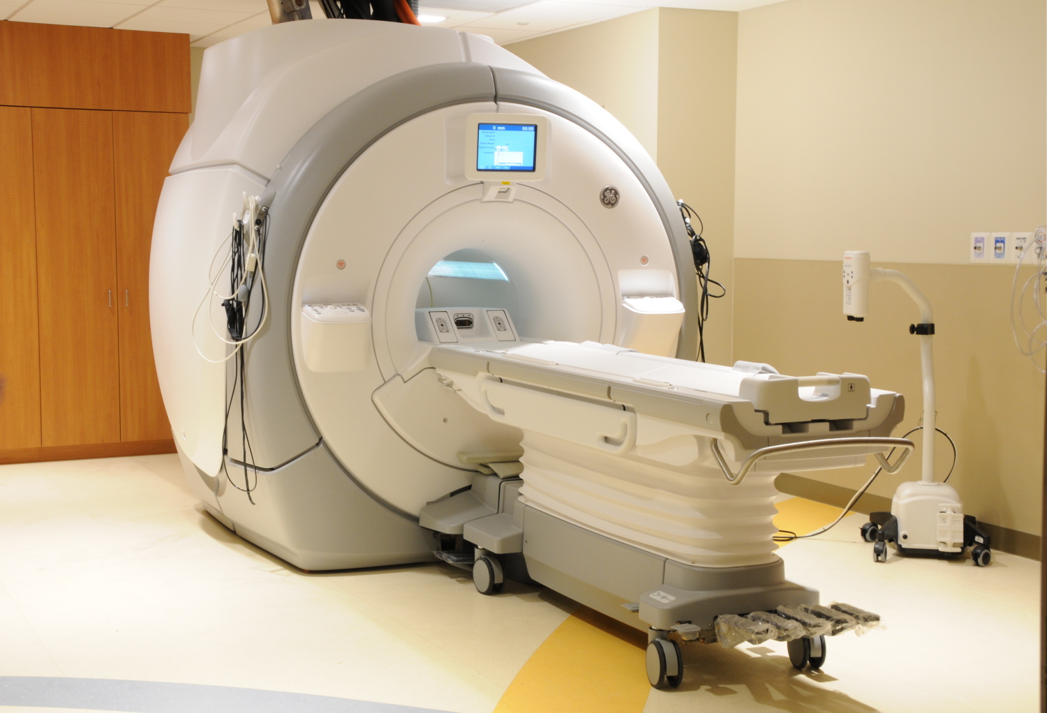 duPont MRI